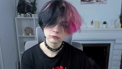 JUSTIN online show from November 5, 2025, 12:38 pm