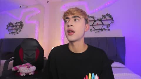 Justin online show from October 14, 2025, 11:33 am