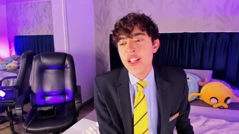 Justin online show from April 7, 2026, 12:44 am