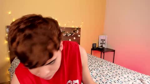 Snapshot of justinbiler chatting on December 24, 2024, 2:01 pm Justin online show from December 24, 2024, 2:01 pm