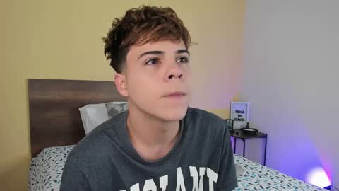 Snapshot of justinbiler chatting on January 6, 2025, 12:35 pm Justin online show from January 6, 2025, 12:35 pm