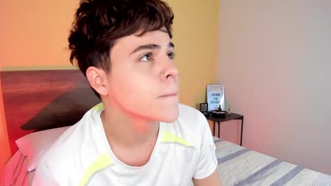 Snapshot of justinbiler chatting on January 26, 2025, 12:33 pm Justin online show from January 26, 2025, 12:33 pm