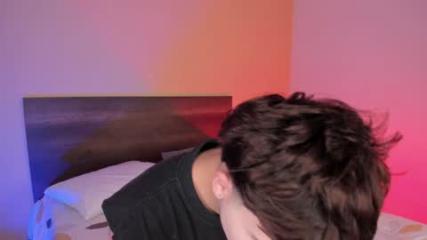 Snapshot of justinbiler chatting on February 7, 2025, 12:28 pm Justin online show from February 7, 2025, 12:28 pm