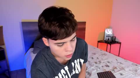 Snapshot of justinbiler chatting on February 10, 2025, 12:39 pm Justin online show from February 10, 2025, 12:39 pm