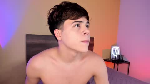 Snapshot of justinbiler chatting on February 13, 2025, 12:43 pm Justin online show from February 13, 2025, 12:43 pm