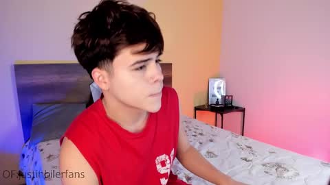 Snapshot of justinbiler chatting on February 15, 2025, 12:33 pm Justin online show from February 15, 2025, 12:33 pm