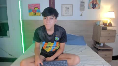 Snapshot of justinbiler chatting on October 11, 2025, 12:47 pm Justin online show from October 11, 2025, 12:47 pm