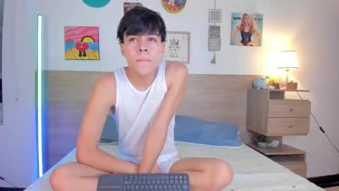 Snapshot of justinbiler chatting on October 12, 2025, 12:48 pm Justin online show from October 12, 2025, 12:48 pm