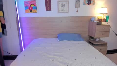 Snapshot of justinbiler chatting on October 13, 2025, 11:43 am Justin online show from October 13, 2025, 11:43 am