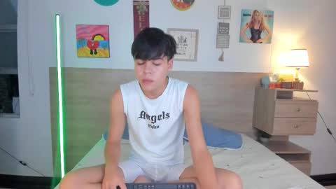 Snapshot of justinbiler chatting on October 14, 2025, 12:50 pm Justin online show from October 14, 2025, 12:50 pm