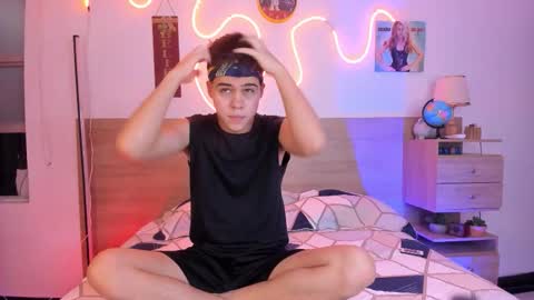 Snapshot of justinbiler chatting on October 20, 2025, 12:49 pm Justin online show from October 20, 2025, 12:49 pm