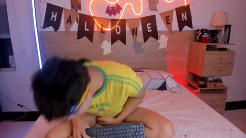 Snapshot of justinbiler chatting on October 30, 2025, 12:39 pm Justin online show from October 30, 2025, 12:39 pm