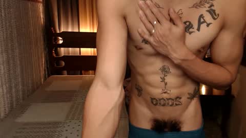 justine_hunk online show from February 3, 2025, 3:31 am
