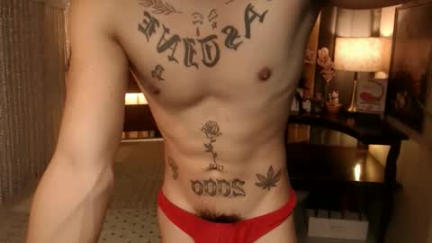 justine_hunk online show from September 28, 2025, 1:16 pm