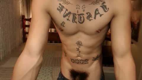 justine_hunk online show from October 7, 2025, 6:32 am