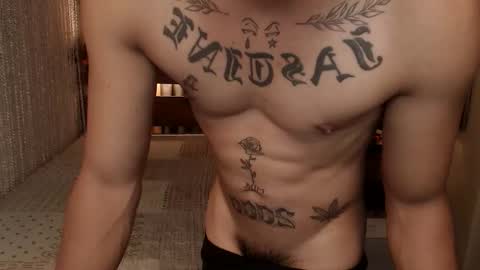 justine_hunk online show from May 10, 2026, 6:07 am