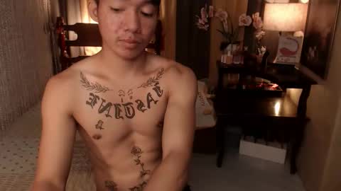 justine_hunk online show from May 30, 2026, 4:31 am