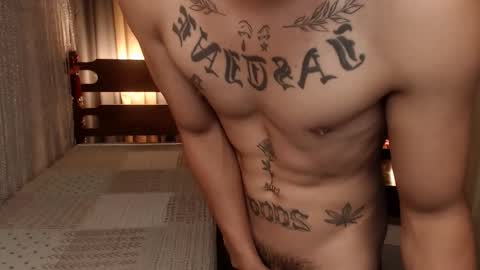 justine_hunk online show from June 11, 2026, 4:54 am
