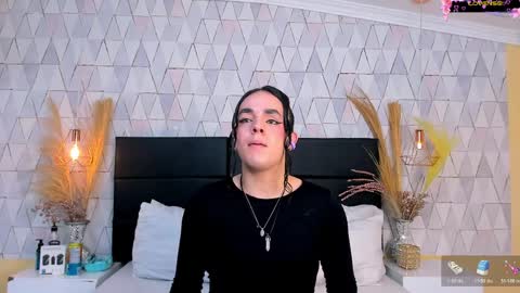 Justine online show from April 6, 2026, 2:53 am