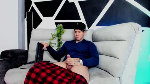 Snapshot of justinfuller_31 chatting on October 25, 2025, 5:08 pm justinfuller_31 online show from October 25, 2025, 5:08 pm