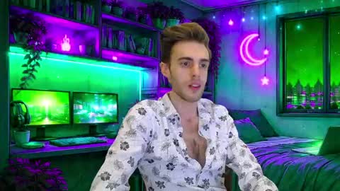 Hologram Guy online show from May 27, 2026, 5:59 am