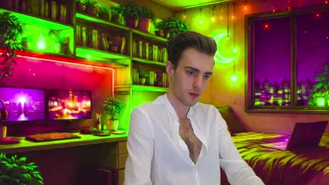 Hologram Guy online show from June 3, 2026, 5:43 am