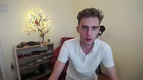 Hologram Guy online show from July 1, 2026, 12:51 pm