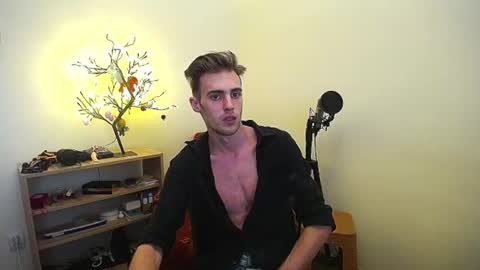 Hologram Guy online show from July 11, 2026, 12:19 pm
