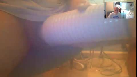 Snapshot of justjohn1012000 chatting on October 22, 2025, 12:27 pm justjohn online show from October 22, 2025, 12:27 pm