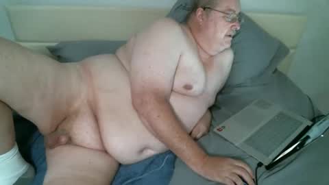 justmedm64 online show from February 16, 2026, 4:30 am