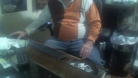 Snapshot of justmeohio chatting on October 19, 2025, 3:23 pm justmeohio online show from October 19, 2025, 3:23 pm