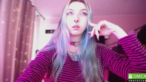 justmeowgirl online show from April 15, 2026, 6:20 am