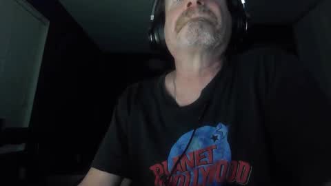 Snapshot of justmetool chatting on June 5, 2026, 9:37 am Tool online show from June 5, 2026, 9:37 am