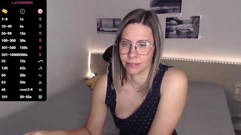 Snapshot of justmexy7 chatting on September 29, 2025, 3:44 am Julie online show from September 29, 2025, 3:44 am