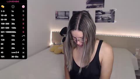 Snapshot of justmexy7 chatting on October 9, 2025, 4:10 am Julie online show from October 9, 2025, 4:10 am