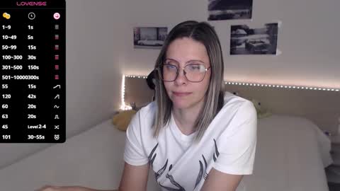 Snapshot of justmexy7 chatting on October 21, 2025, 4:19 pm Julie online show from October 21, 2025, 4:19 pm