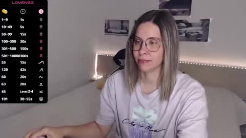 Snapshot of justmexy7 chatting on November 10, 2025, 4:44 am Julie online show from November 10, 2025, 4:44 am