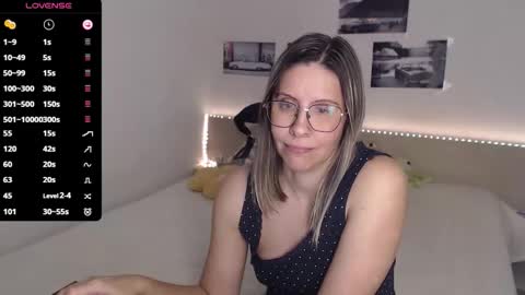 Snapshot of justmexy7 chatting on November 14, 2025, 5:11 pm Julie online show from November 14, 2025, 5:11 pm