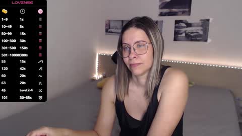 Julie online show from November 25, 2025, 5:29 am