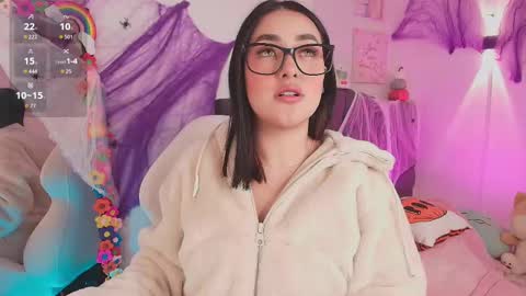 Emy online show from October 7, 2025, 11:24 pm