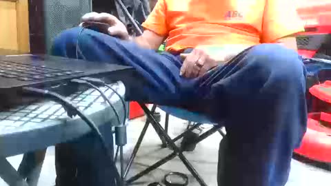 justredneck online show from October 14, 2025, 5:08 am