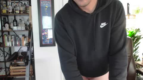 justwondering9 online show from April 5, 2026, 3:53 pm