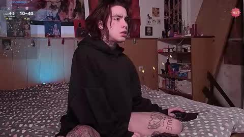 Juuzou hehim u can call me Juz online show from December 4, 2025, 12:36 pm