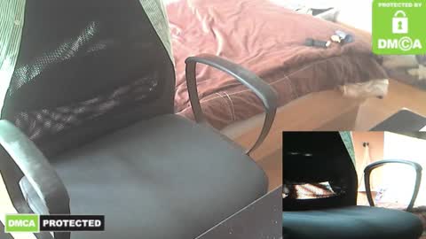 Snapshot of k1ze chatting on December 17, 2025, 12:55 pm Tonio online show from December 17, 2025, 12:55 pm