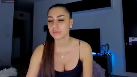 k_chic1 online show from February 9, 2025, 9:17 pm