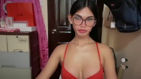 Snapshot of kaamy_dake chatting on February 8, 2026, 7:28 pm KAAMY online show from February 8, 2026, 7:28 pm