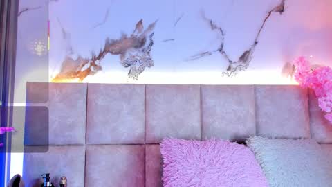 kaarol01 online show from March 2, 2026, 7:10 pm