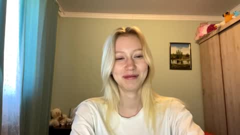 Mia 1st day here online show from June 5, 2026, 6:20 am