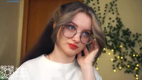 Tate online show from October 5, 2025, 6:23 am