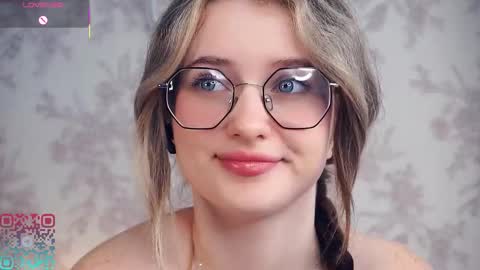 Tate online show from October 24, 2025, 6:32 am